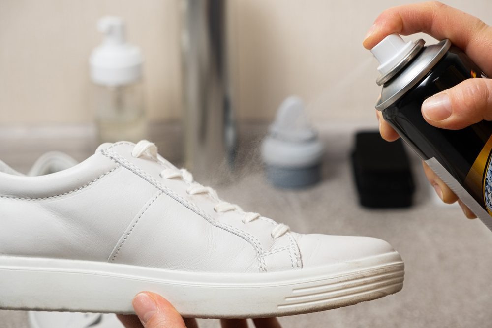 Shoe cleaning service, it's time to say goodbye to dirty shoes